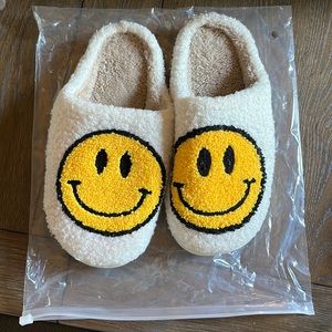 COPY - Brand New Smiley Face Slippers